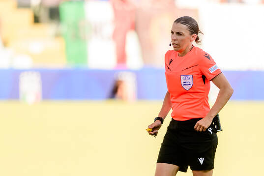 Referee Stéphanie Frappart