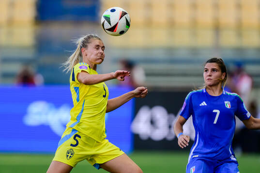 Amanda Nildén of Sweden and Sofia Cantore of Italy