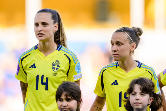 Nathalie Björn and Julia Zigiotti Olme of Sweden
