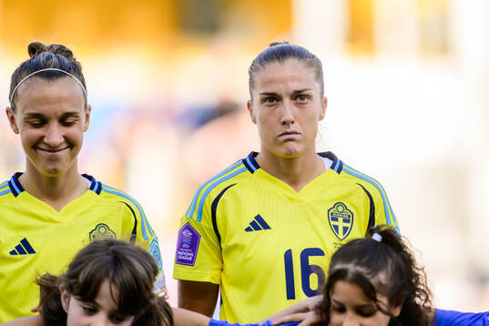 Julia Zigiotti Olme and Filippa Angeldahl of Sweden