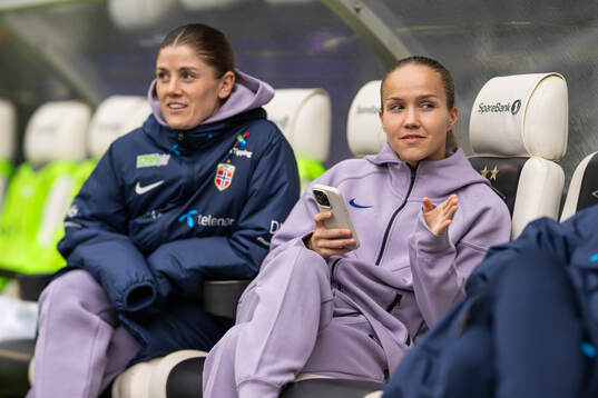 Maren Mjelde and Guro Reiten of Norway