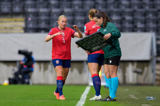 Guro Bergsvand and Marthine Østenstad of Norway