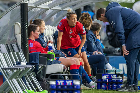 Tuva Hansen, Caroline Graham Hansen and Celin Bizet