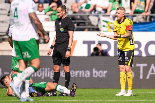 Elfsborgs Sebastian Holmen reagerar