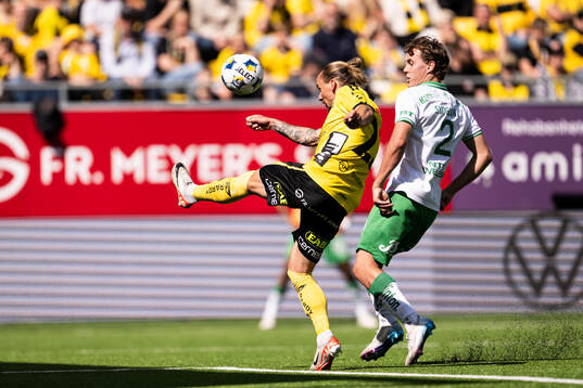 Elfsborgs Niklas Hult och Hammarbys Hampus Skoglund