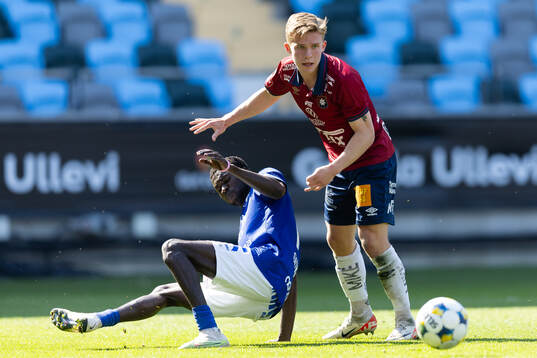 Örgrytes Isak Dahlqvist och Trelleborgs Emmanuel Godwin