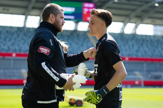 Örgrytes målvaktstränare Björn West och målvakt Hampus