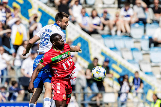 IFK Norrköpings Max Watson och GAISs Ibrahim Diabate