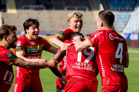GAIS spelare jublar