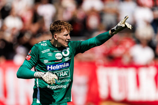 Degerfors målvakt Rasmus Forsell