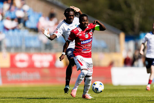 Östers Kingsley Gyamfi och Degerfors Nahom Netabay