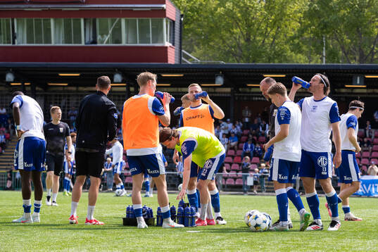 IFK Göteborgs spelare värmer upp