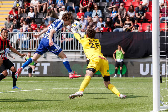 IFK Göteborgs Kolbeinn Thordarson gör 1-0 på