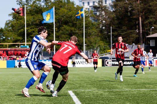 IFK Göteborgs Eman Markovic och Brommapojkarnas Frederik