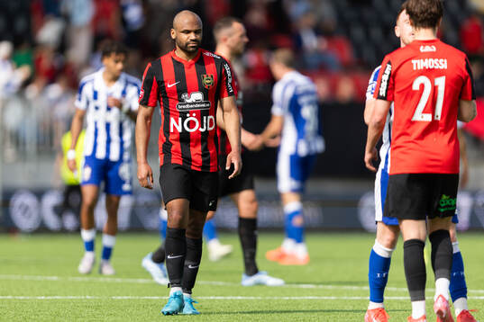 Brommapojkarnas Serge-Junior Martinsson Ngouali deppar