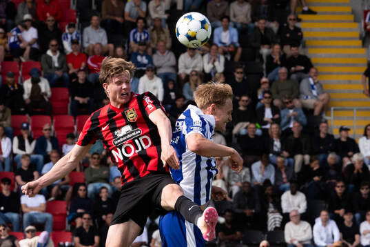 Brommapojkarnas Eric Björkander  och IFK Göteborgs Max