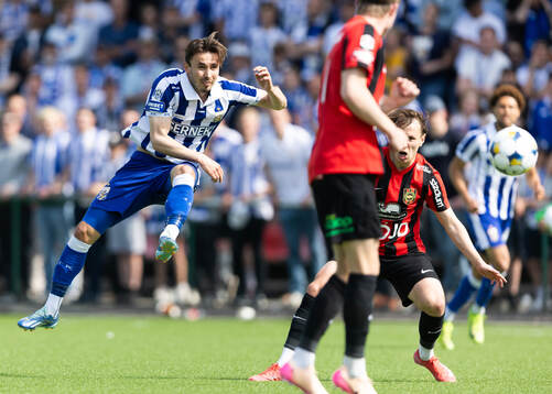 IFK Göteborgs Anders Trondsen med ett skott