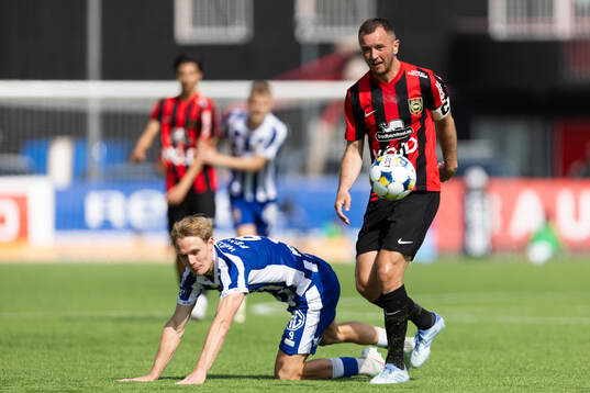 IFK Göteborgs Max Fenger och Brommapojkarnas Even Hovland