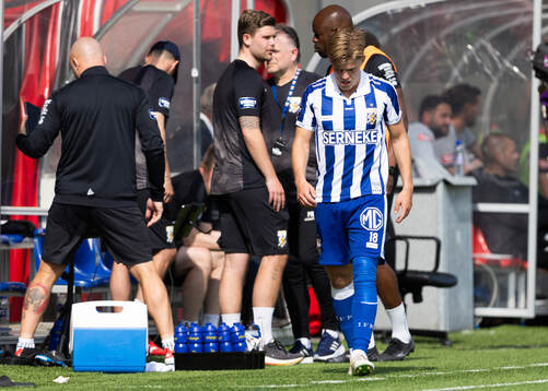 IFK Göteborgs Felix Eriksson med en skada