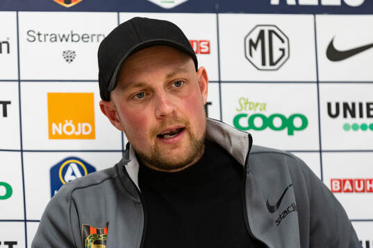 Brommapojkarnas tränare Fredrik Landén