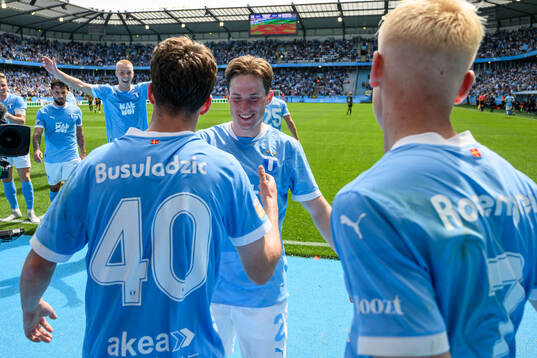 Malmö FFs Kenan Busuladzic och Johan Karlsson jublar
