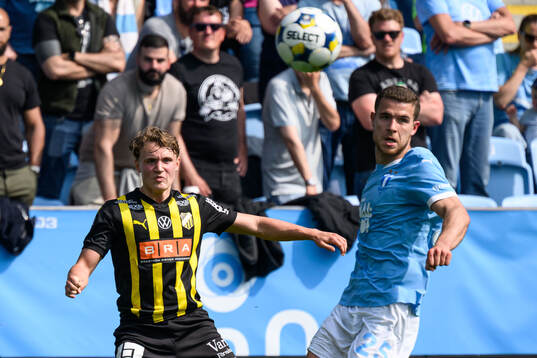 Häckens Filip Öhman och Malmö FFs Gabriel Busanello