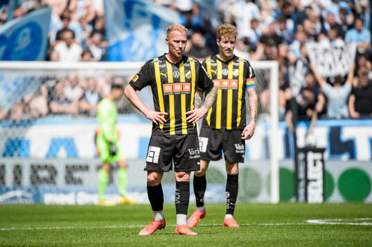 Häckens Mikkel Rygaard Jensen och Simon Gustafson deppar