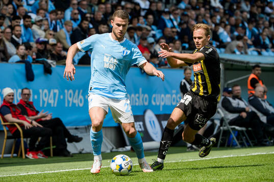 Malmö FFs Gabriel Busanello och Häckens Pontus Dahbo