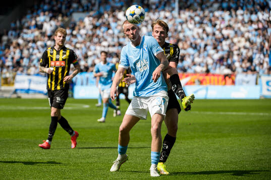 Malmö FFs Daniel Gudjohnsen och Häckens Sigge Jansson