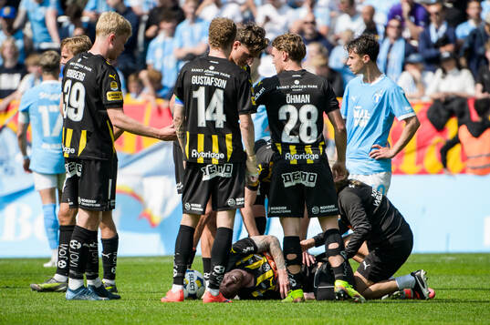Häckens Mikkel Rygaard Jensen har ont