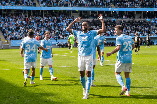 Malmö FFs Isaac Thelin jublar