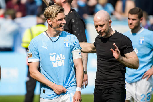 Malmö FFs Jens Stryger Larsen och tränare Henrik