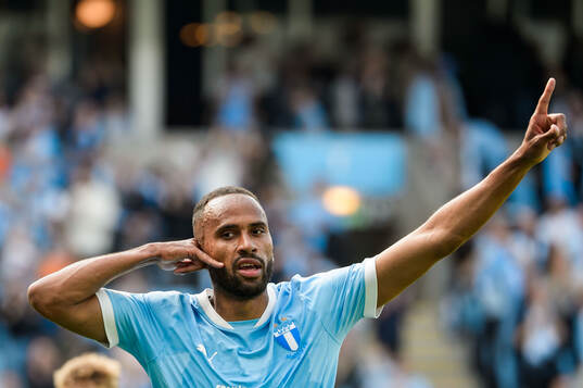 Malmö FFs Isaac Thelin jublar