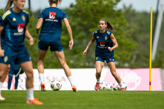 Kosovare Asllani of the Swedish women’s national football