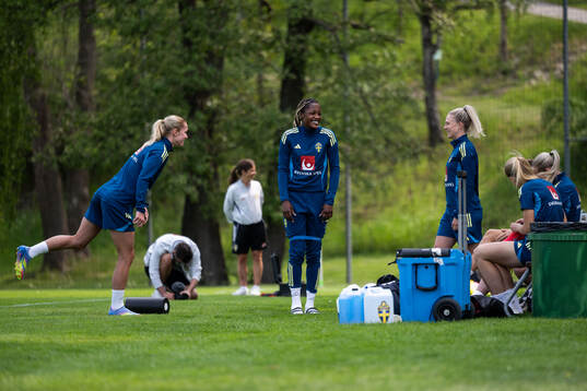 Hanna Lundkvist, Evelyn Ijeh and Rebecka Blomqvist of the