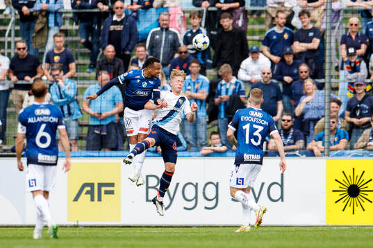 Halmstads Marcus Olsson och Djurgårdens Santeri Haarala