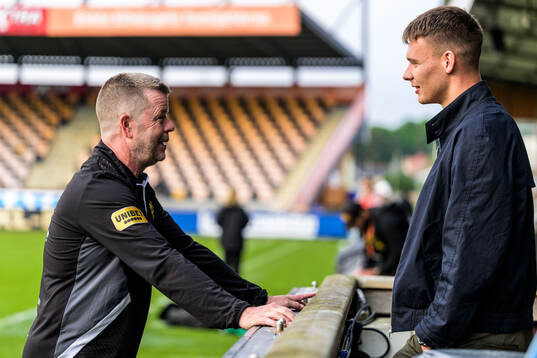 Mjällbys tränare Anders Torstensson och Monzas Arvid