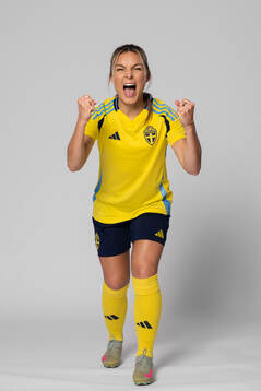 Bläddra bland fler bilder av Football, Women, Sweden, Portraits