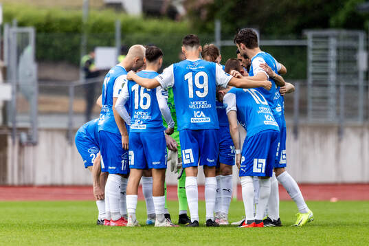 Oddevolds spelare laddar för match