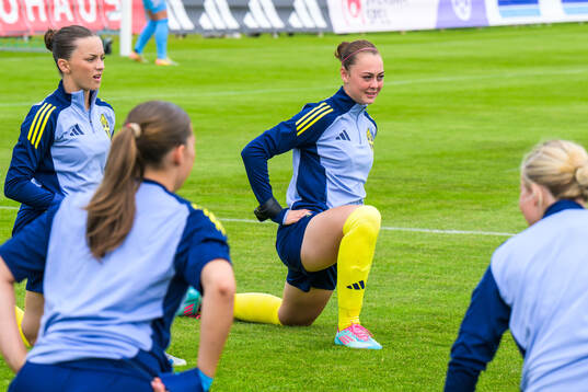 Alice Enehov of Sweden