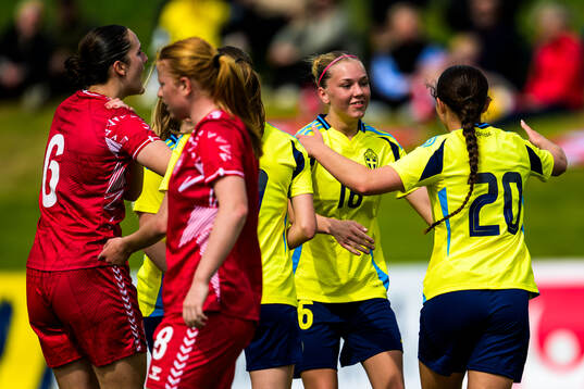 Filippa Sjöström of Sweden celebrates