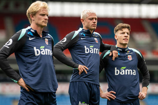 Julian Ryerson and Jostein Gundersen of the Norwegian