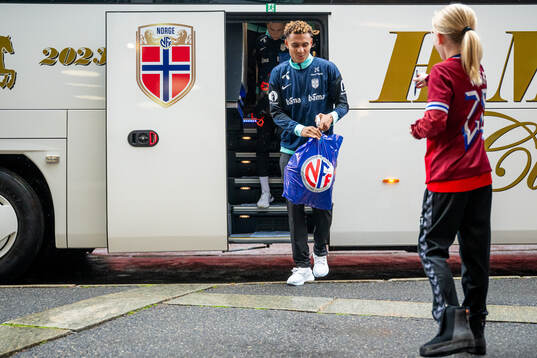 Antonio Nusa of the Norwegian national football team arrives