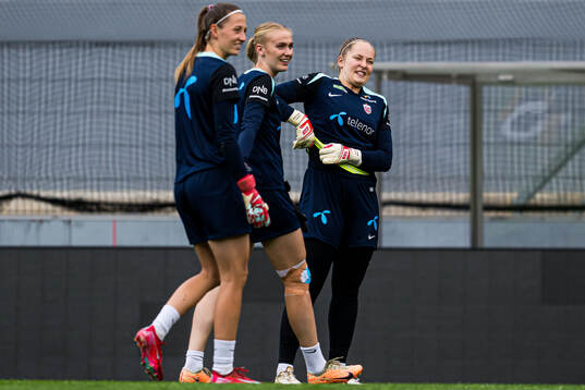 Cecilie Hauståker Fiskerstrand, Selma Panengstuen and