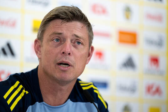 Head coach Jon Dahl Tomasson of the Swedish men's national