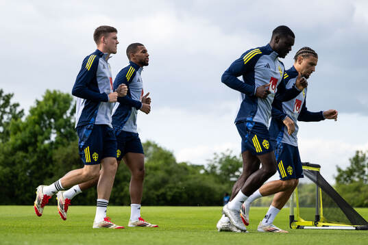 Emil Holm, Isak Hien, Ken Sema and Jordan Larsson of the