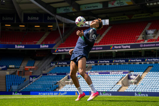 Bläddra bland fler bilder av Football, FIFA World Cup Qualifier, Norway, training
