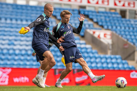 Leo Østigård and Martin Ødegaard of the Norwegian