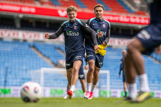 David Møller Wolfe and Antonio Nusa of the Norwegian