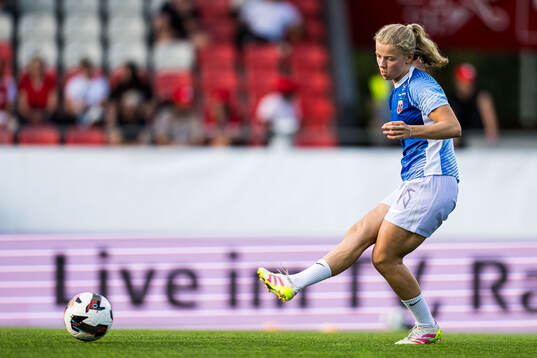 Justine Kielland of Norway warms up
